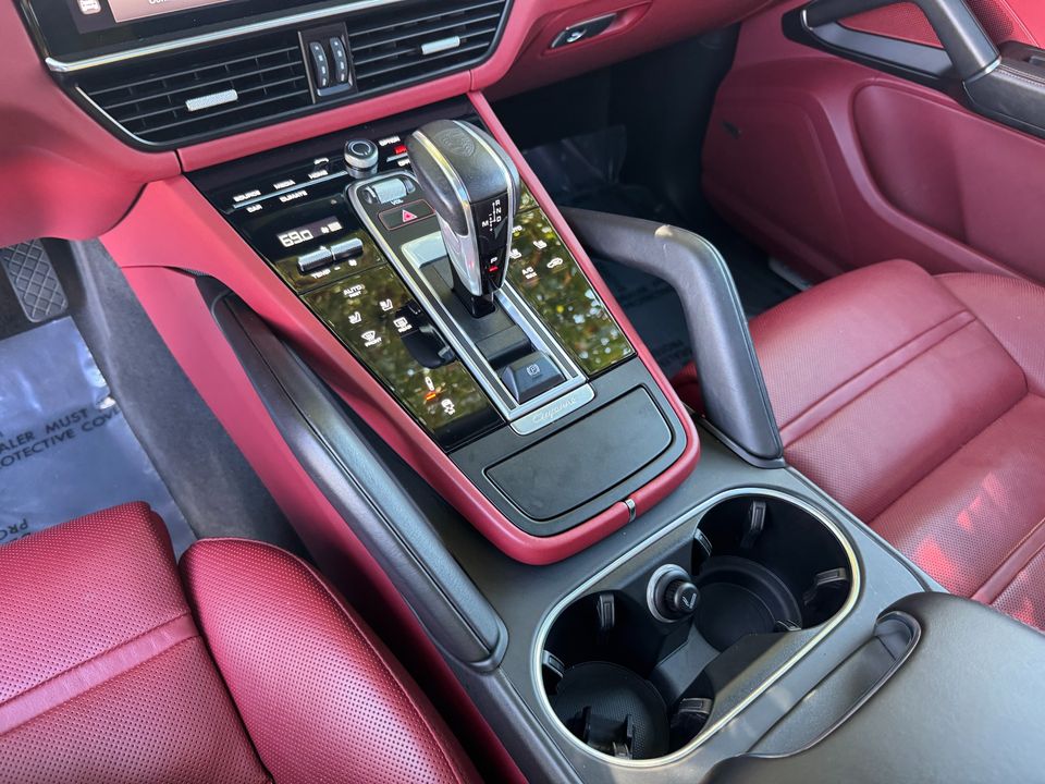 2022 Porsche Cayenne Platinum Edition Coupe