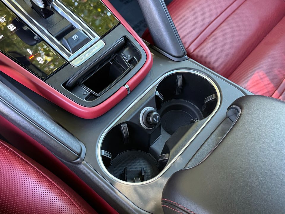 2022 Porsche Cayenne Platinum Edition Coupe