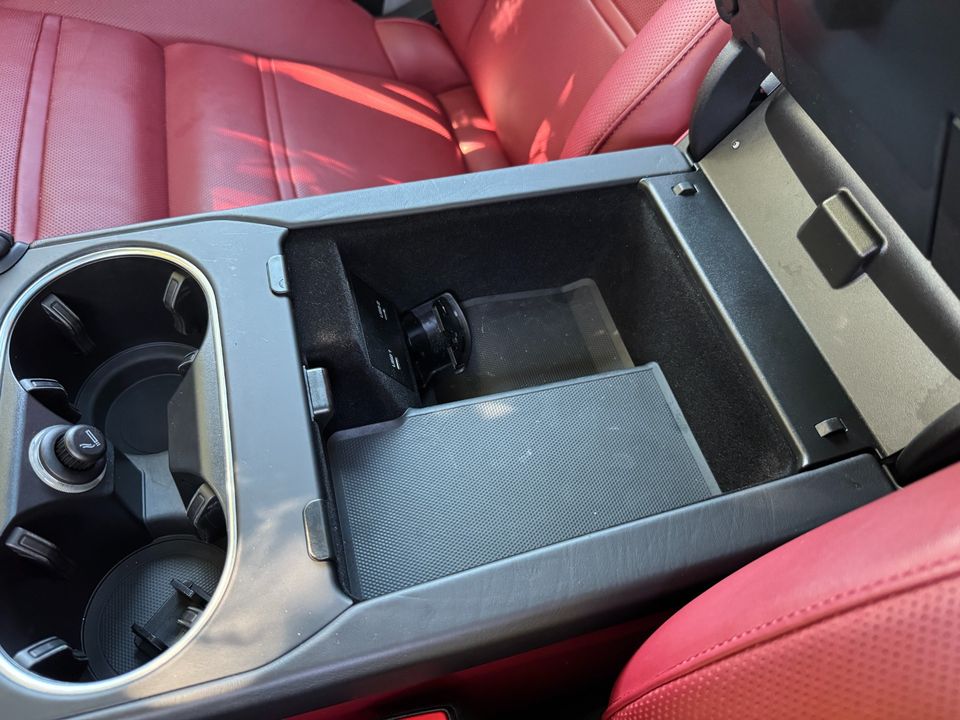 2022 Porsche Cayenne Platinum Edition Coupe