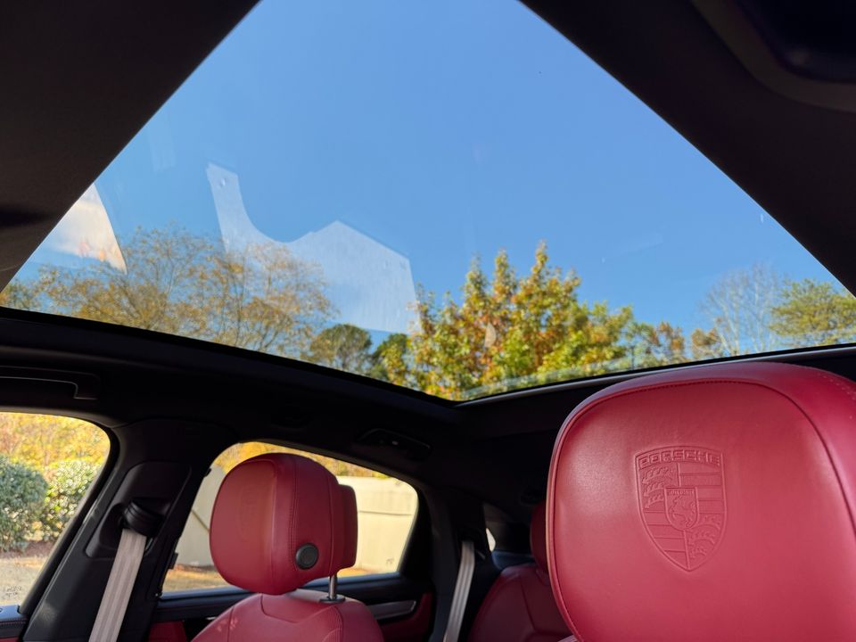 2022 Porsche Cayenne Platinum Edition Coupe