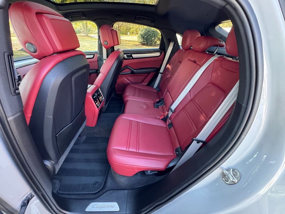 2022 Porsche Cayenne Platinum Edition Coupe