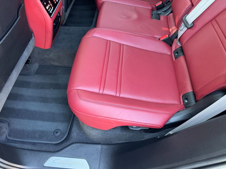 2022 Porsche Cayenne Platinum Edition Coupe