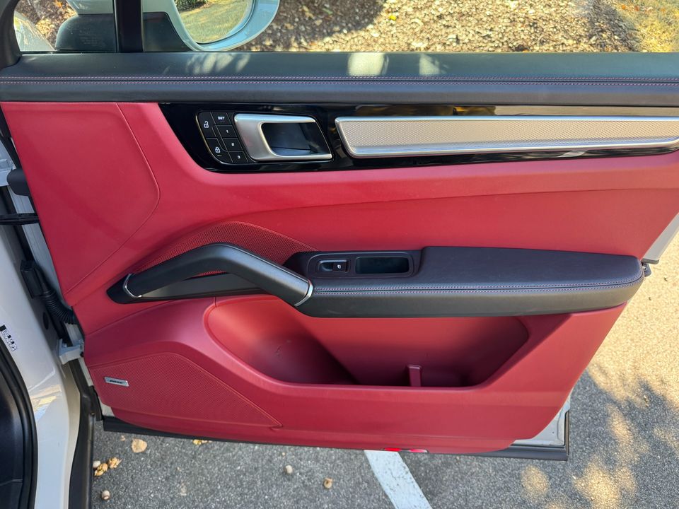 2022 Porsche Cayenne Platinum Edition Coupe