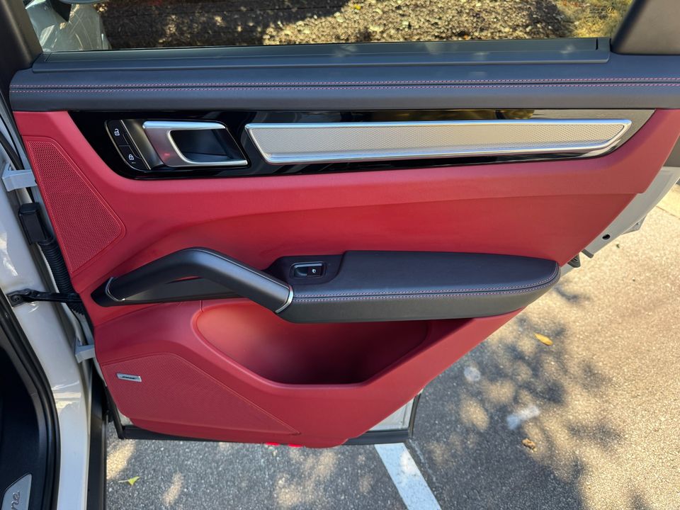 2022 Porsche Cayenne Platinum Edition Coupe