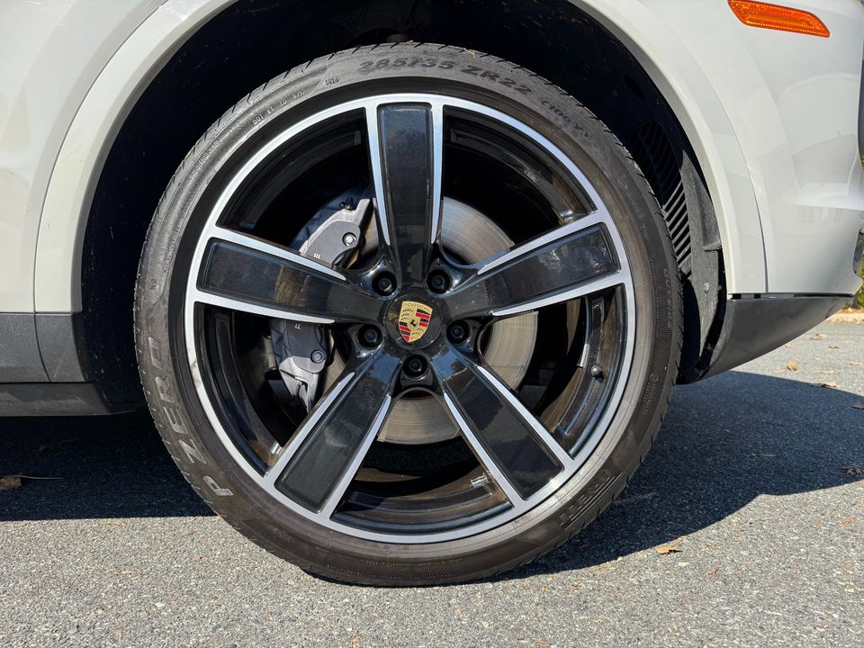 2022 Porsche Cayenne Platinum Edition Coupe