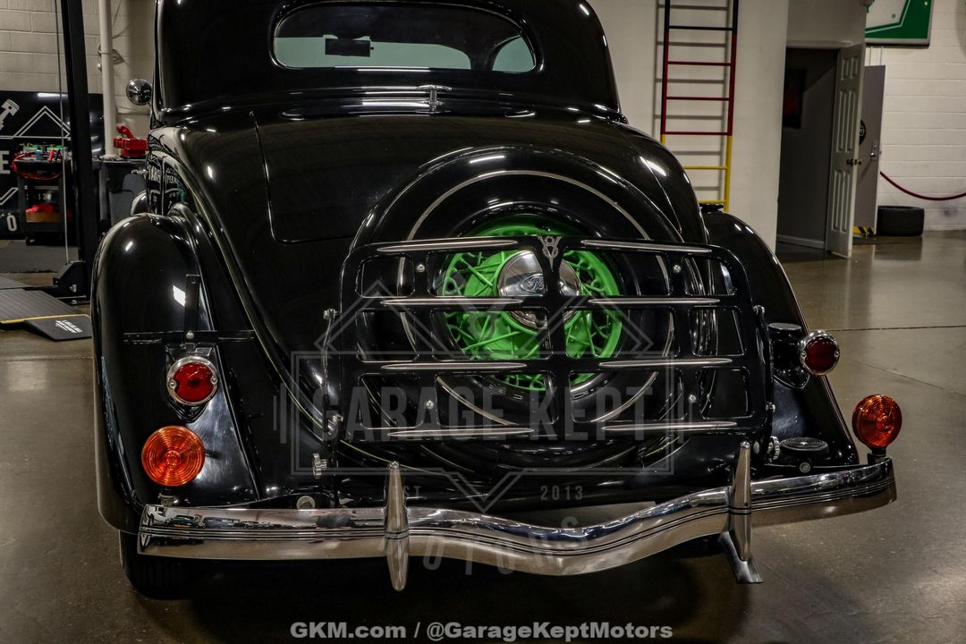 1935 Ford Coupe