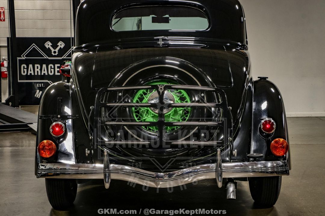 1935 Ford Coupe