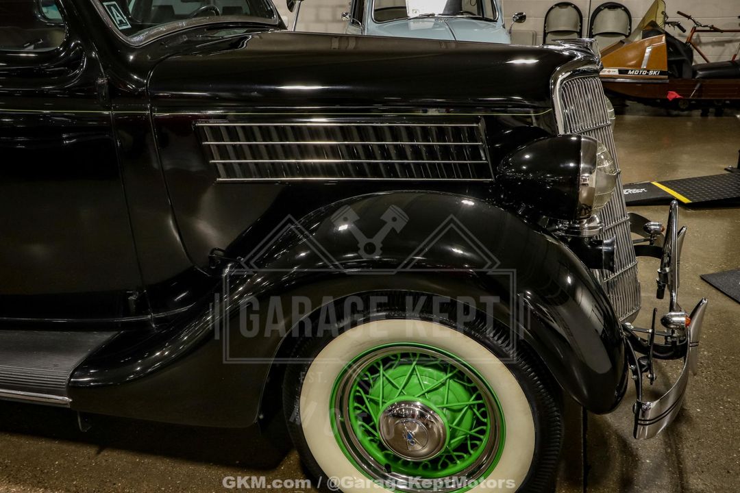 1935 Ford Coupe