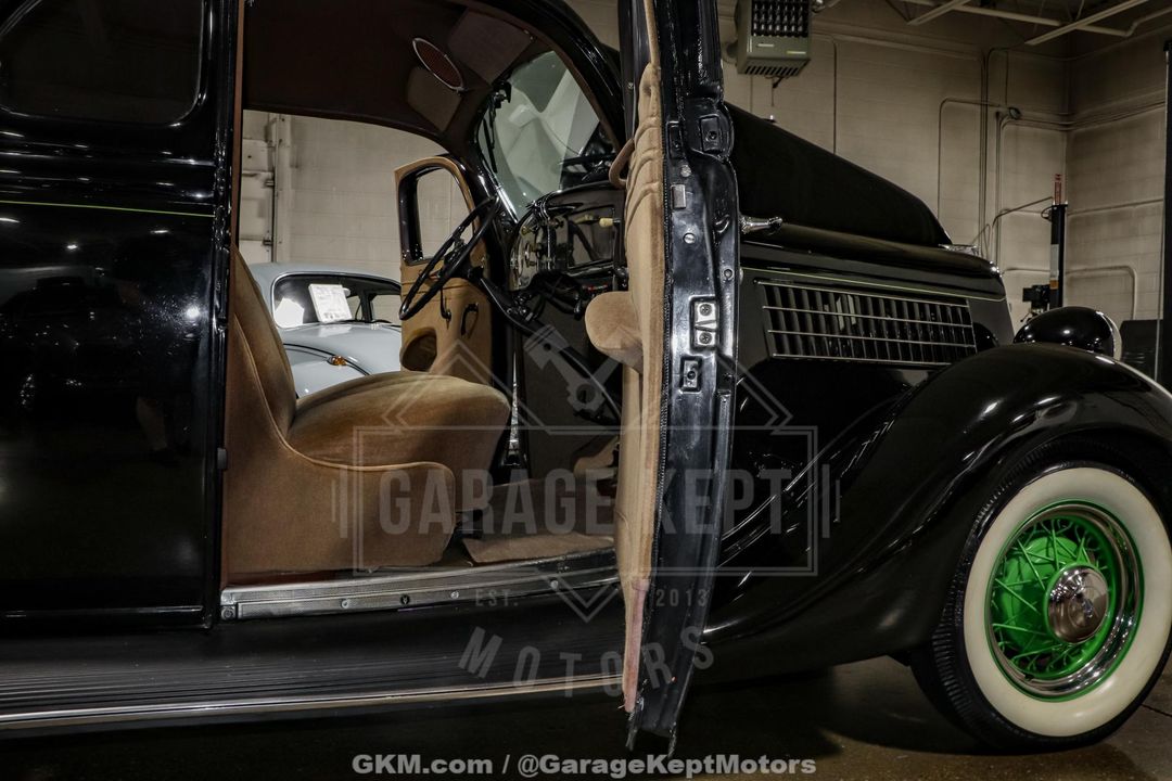 1935 Ford Coupe