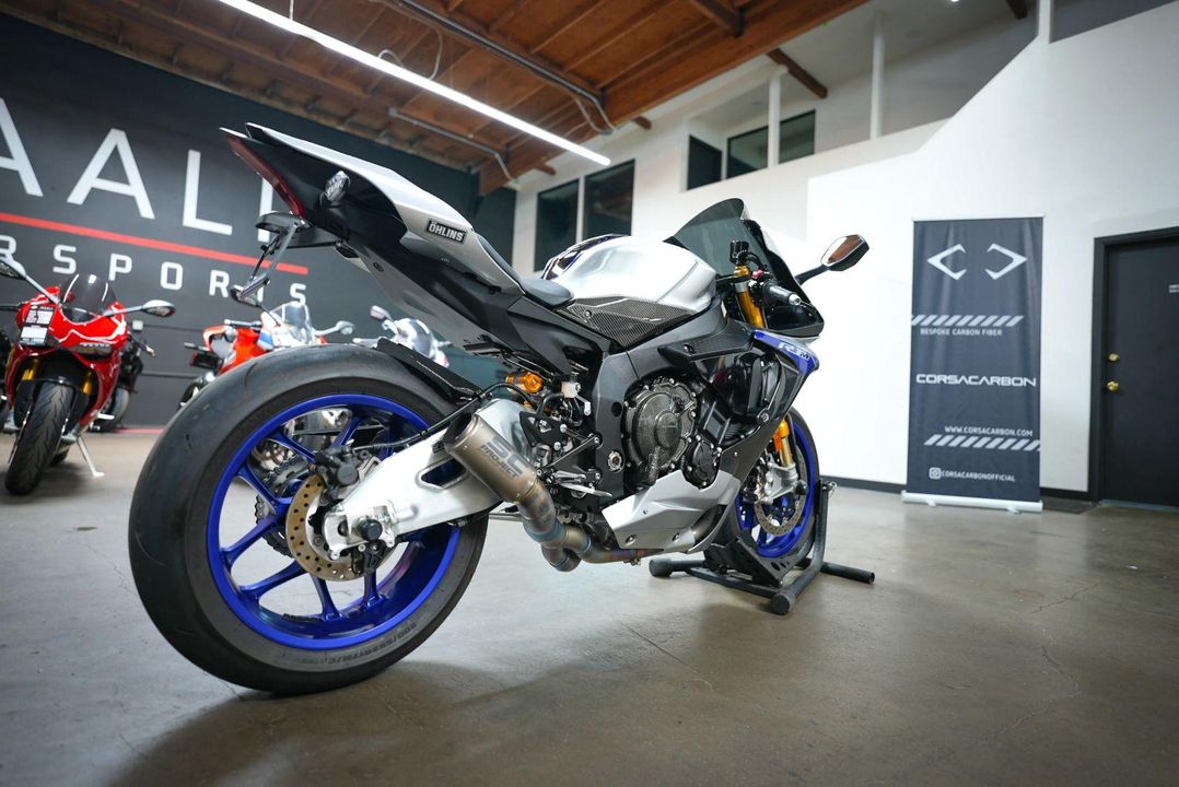 2017 Yamaha YZF-R1M