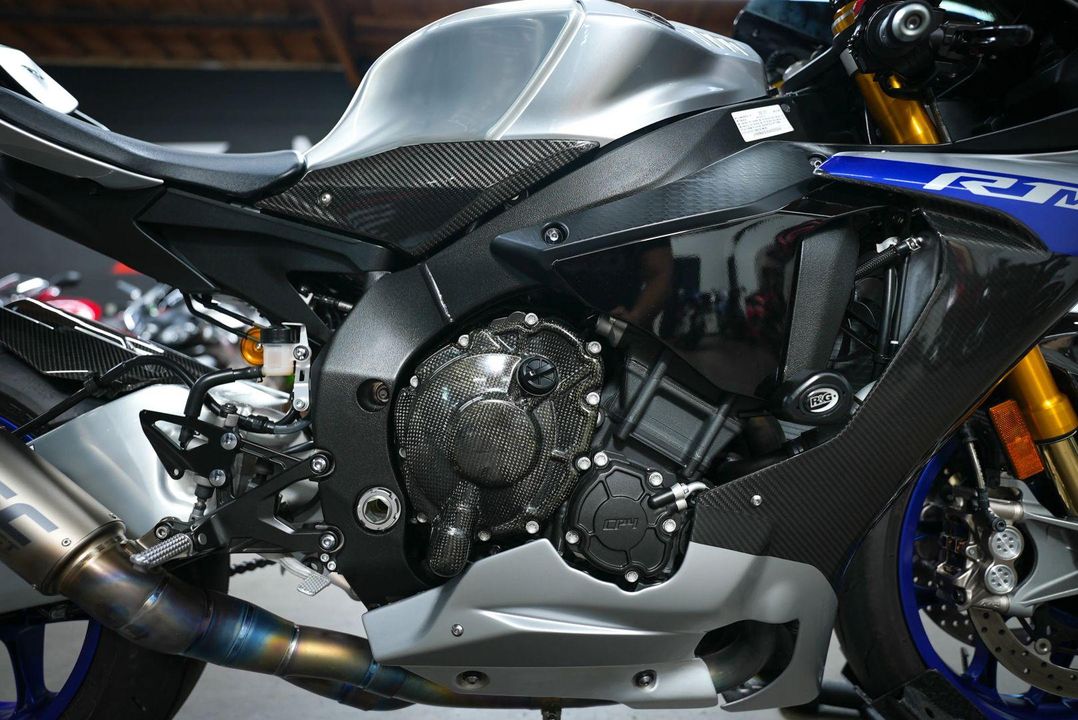 2017 Yamaha YZF-R1M