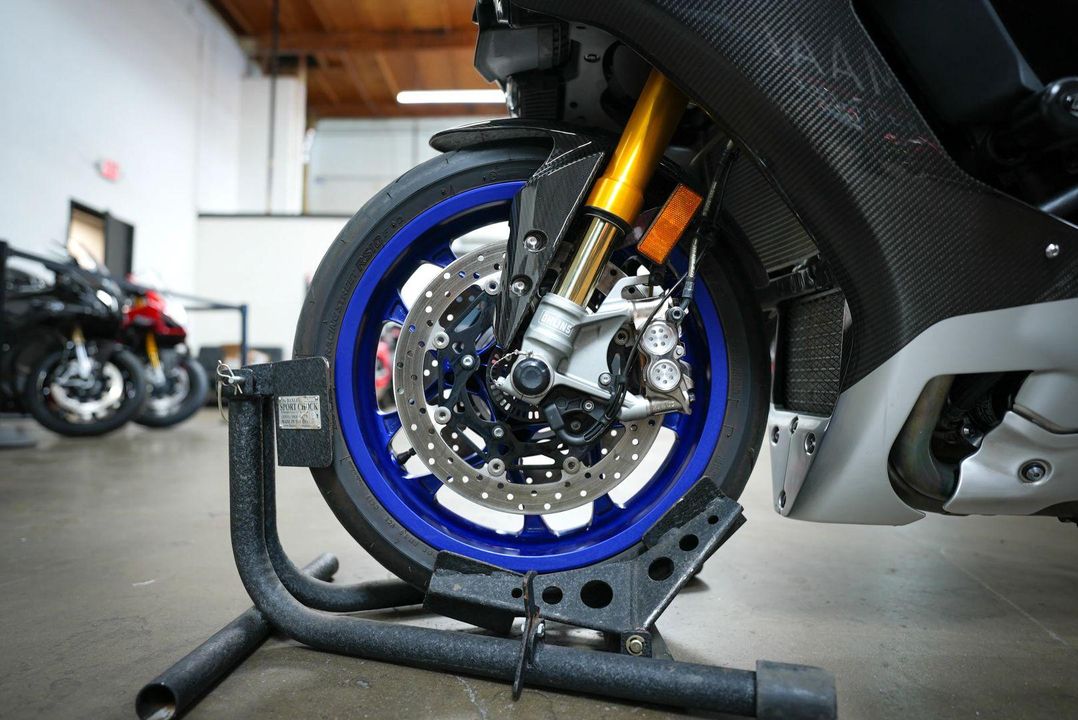 2017 Yamaha YZF-R1M