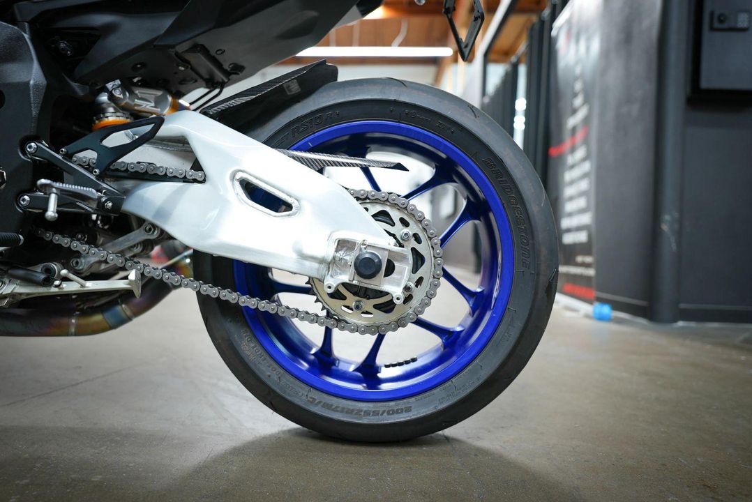 2017 Yamaha YZF-R1M