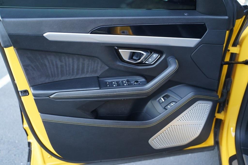 2019 Lamborghini Urus