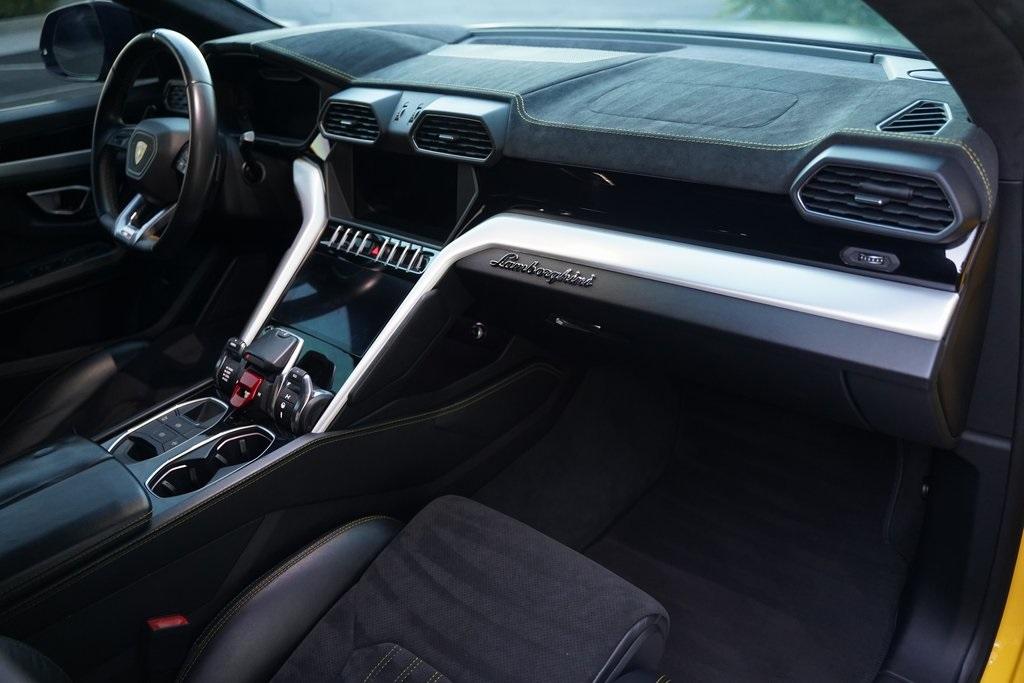 2019 Lamborghini Urus