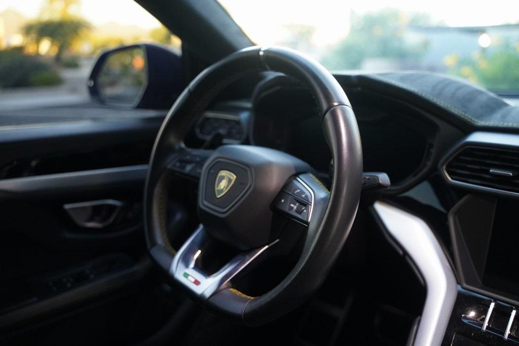 2019 Lamborghini Urus