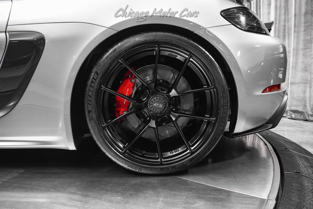 2023 Porsche 718 Cayman