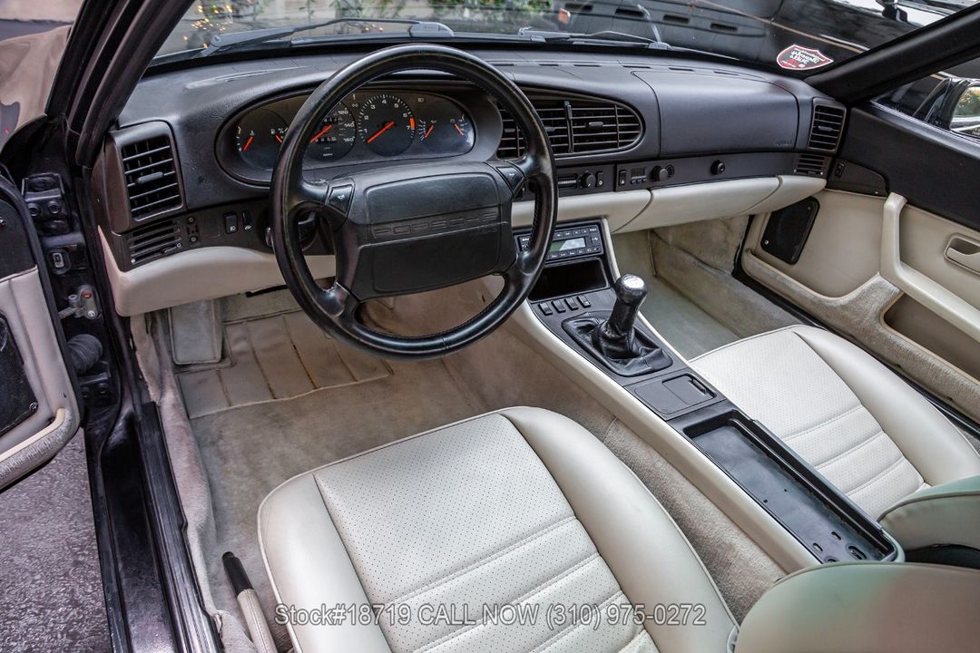 1990 Porsche 944 S2
