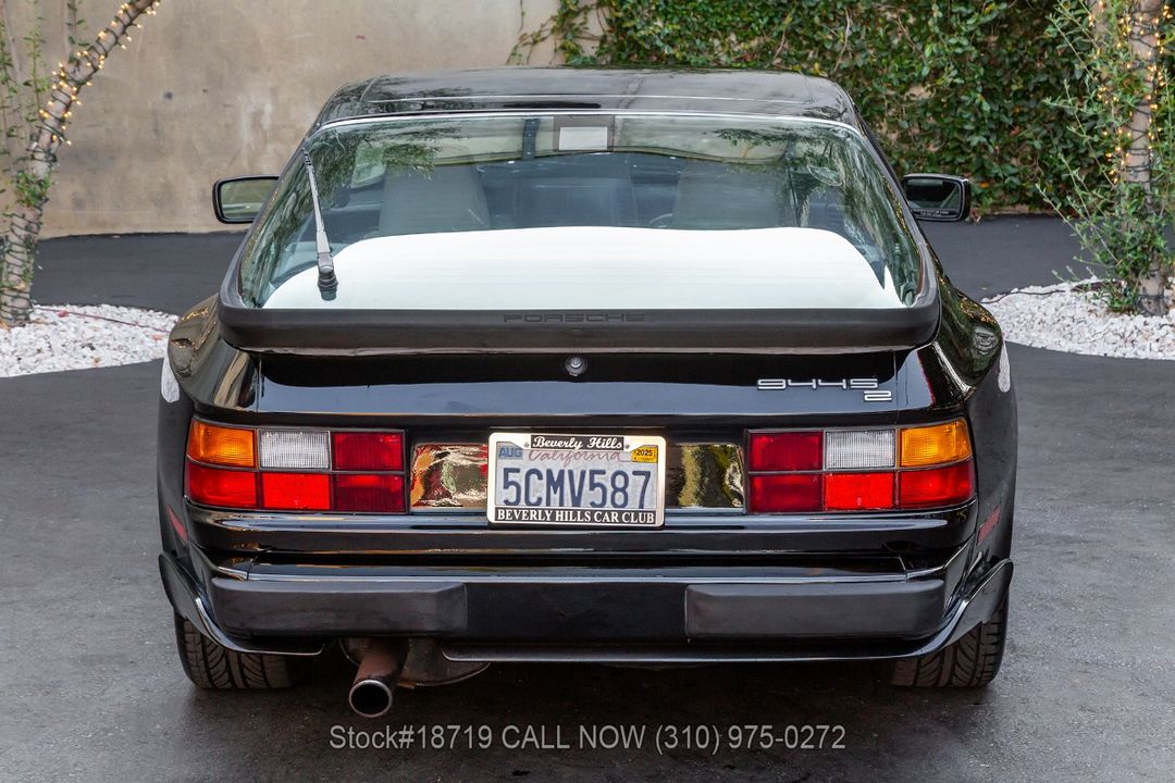 1990 Porsche 944 S2