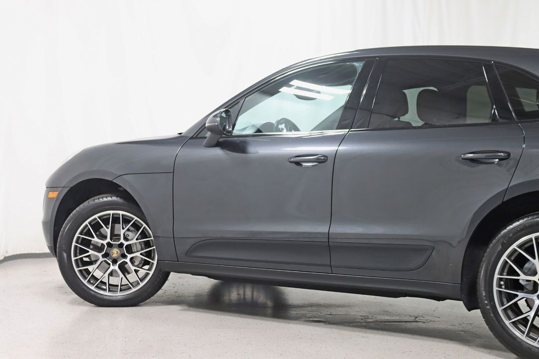 2017 Porsche Macan