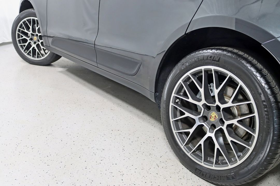 2017 Porsche Macan