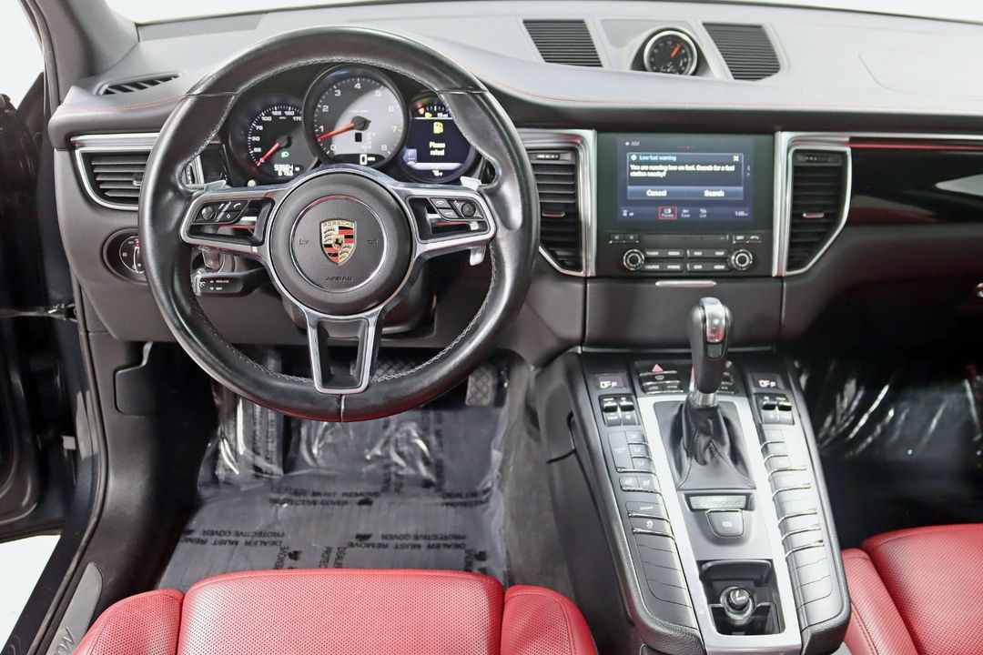 2017 Porsche Macan