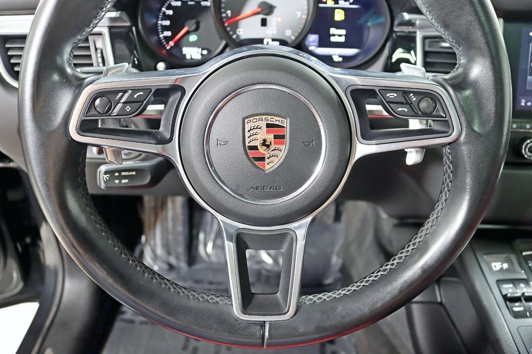 2017 Porsche Macan