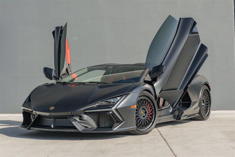 2024 Lamborghini Revuelto