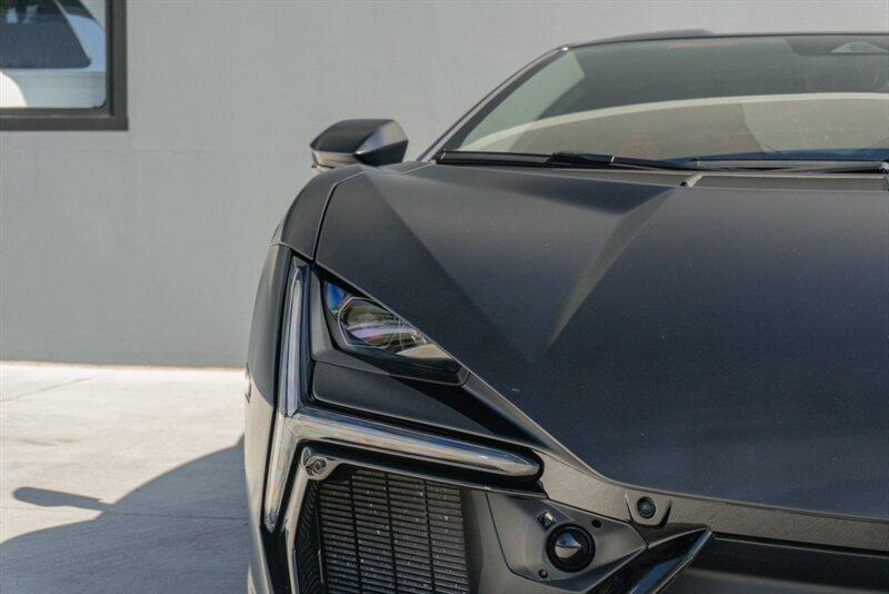 2024 Lamborghini Revuelto