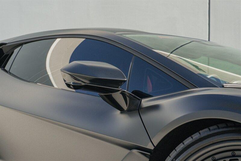 2024 Lamborghini Revuelto