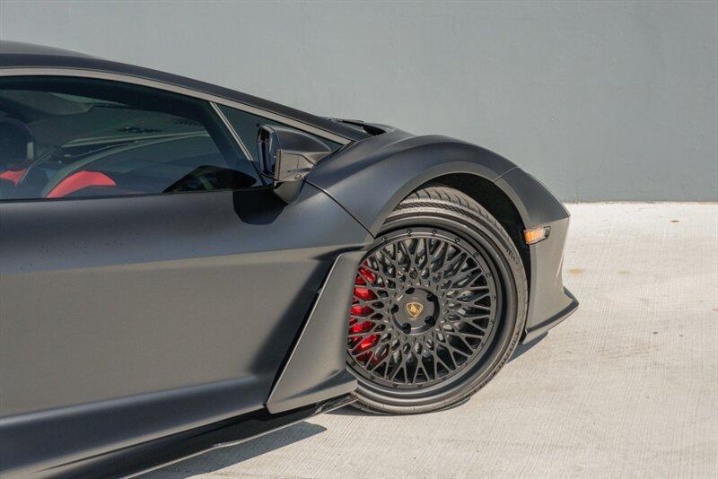 2024 Lamborghini Revuelto