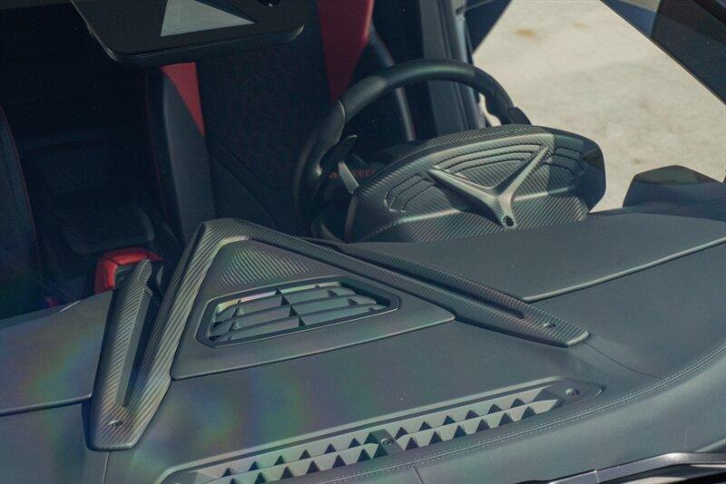 2024 Lamborghini Revuelto