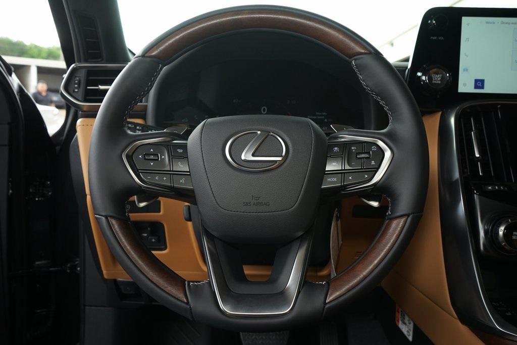 2025 Lexus LX 600