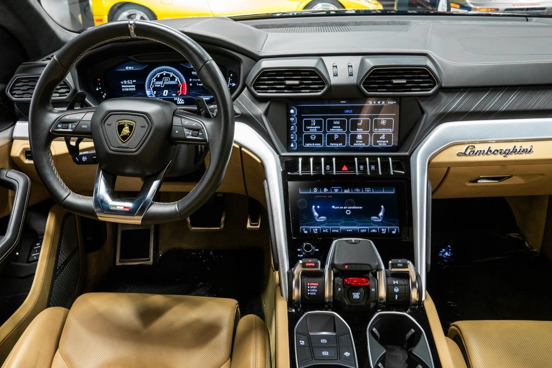 2019 Lamborghini Urus