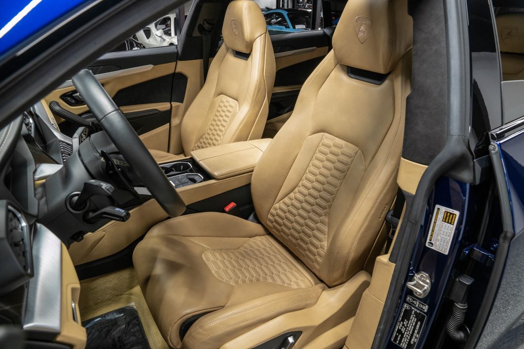 2019 Lamborghini Urus