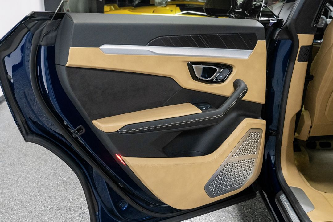 2019 Lamborghini Urus