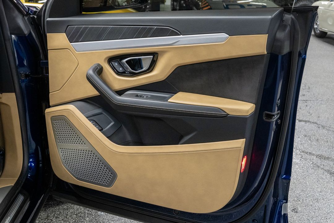 2019 Lamborghini Urus