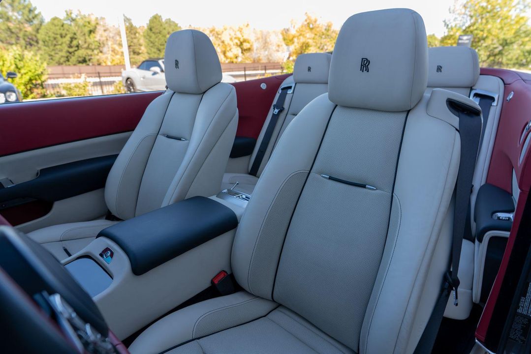 2017 Rolls-Royce Dawn