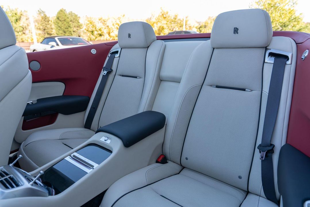 2017 Rolls-Royce Dawn