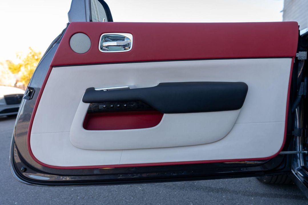 2017 Rolls-Royce Dawn