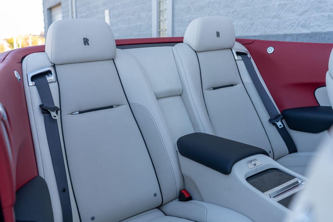 2017 Rolls-Royce Dawn