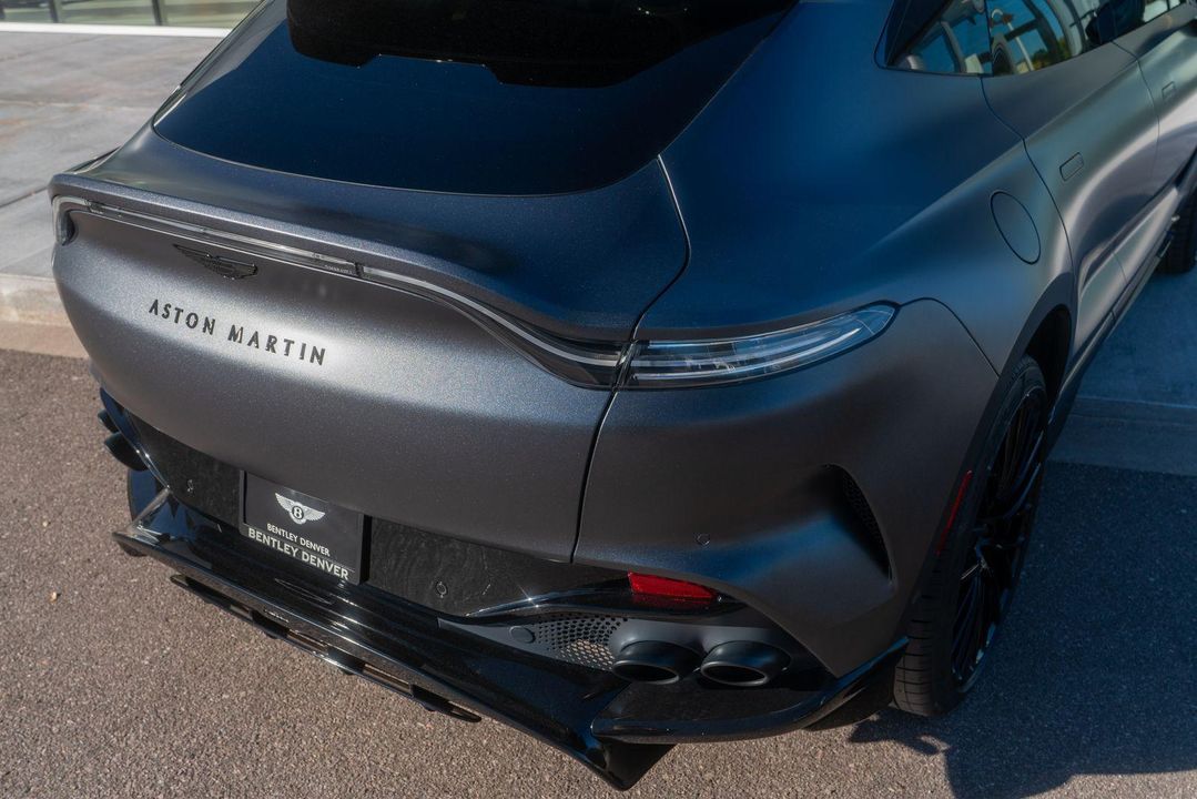 2023 Aston Martin DBX