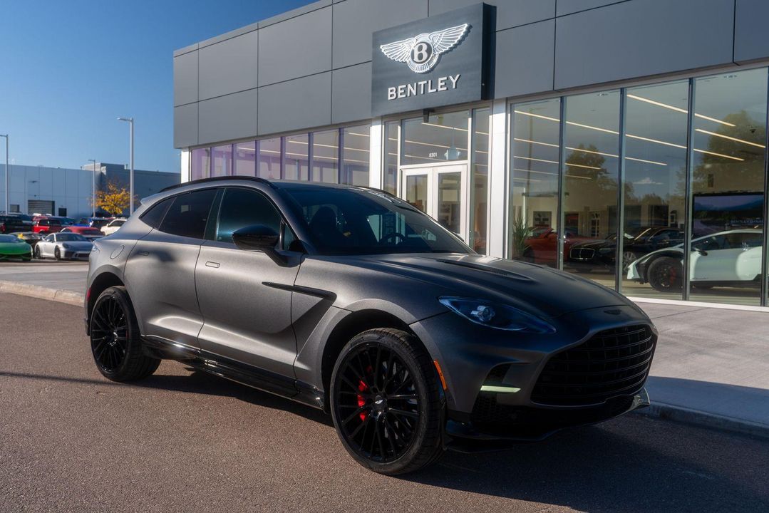 2023 Aston Martin DBX