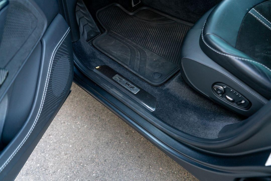 2023 Aston Martin DBX