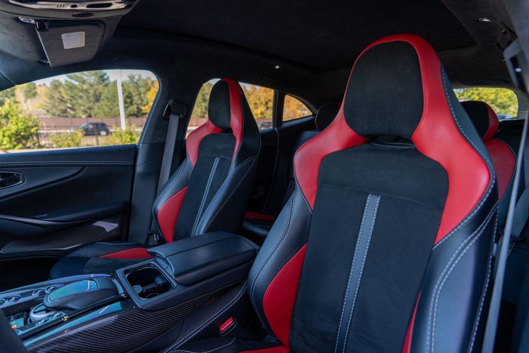 2023 Aston Martin DBX