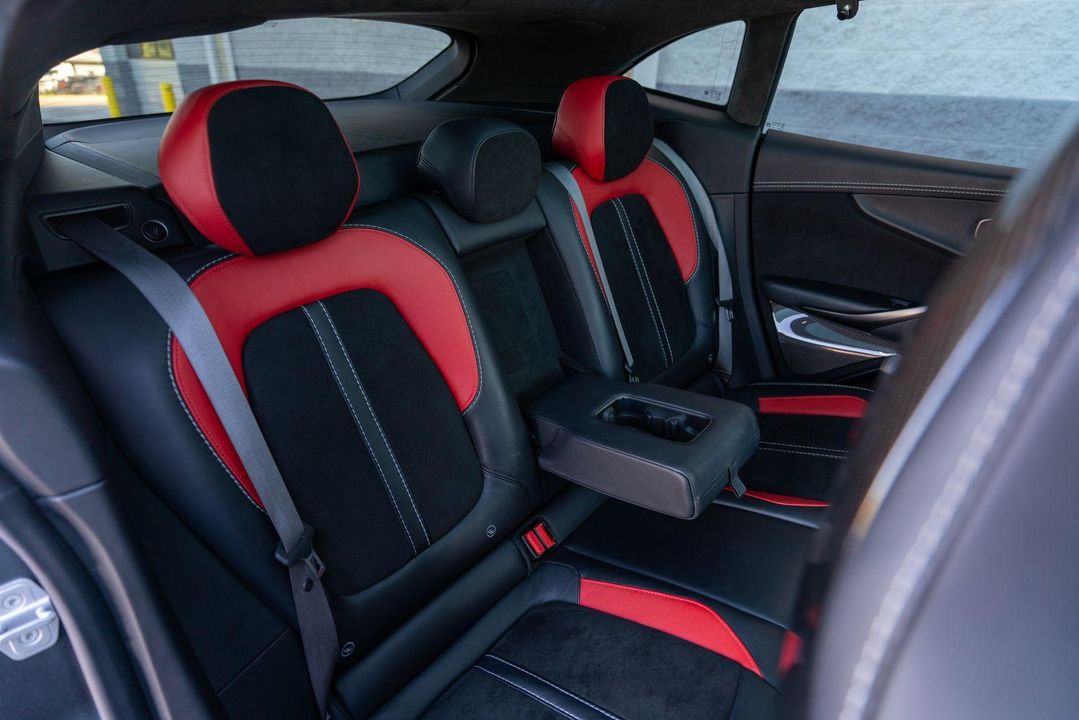 2023 Aston Martin DBX