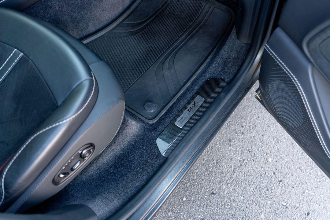 2023 Aston Martin DBX