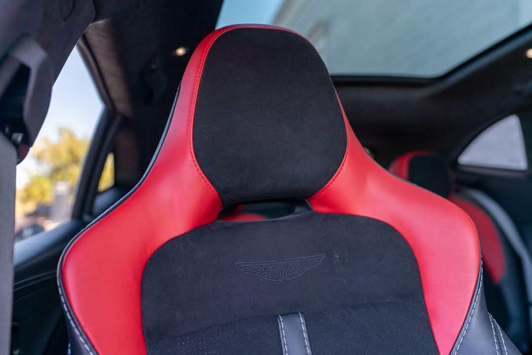 2023 Aston Martin DBX