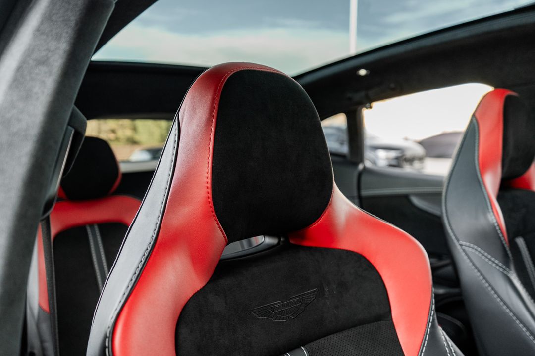 2023 Aston Martin DBX