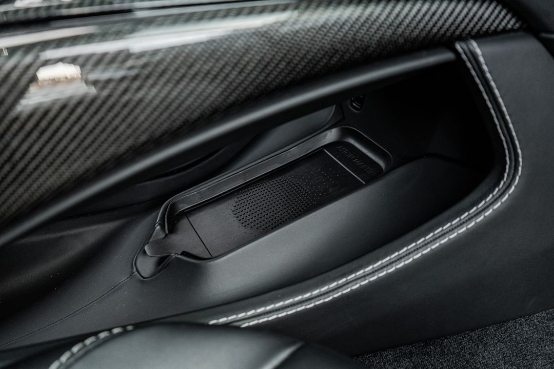 2023 Aston Martin DBX